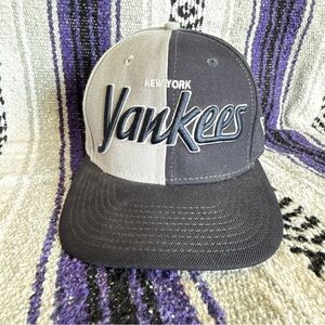 New York Yankees New Era 9Fifty Snapback Hat Cap White/Navy Blue MLB Adjustable